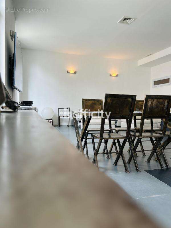 Appartement à MARSEILLE-6E