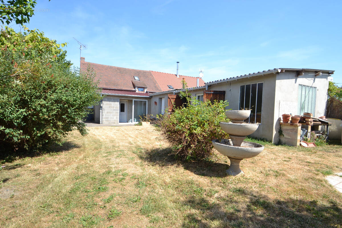 Maison à BEZENET