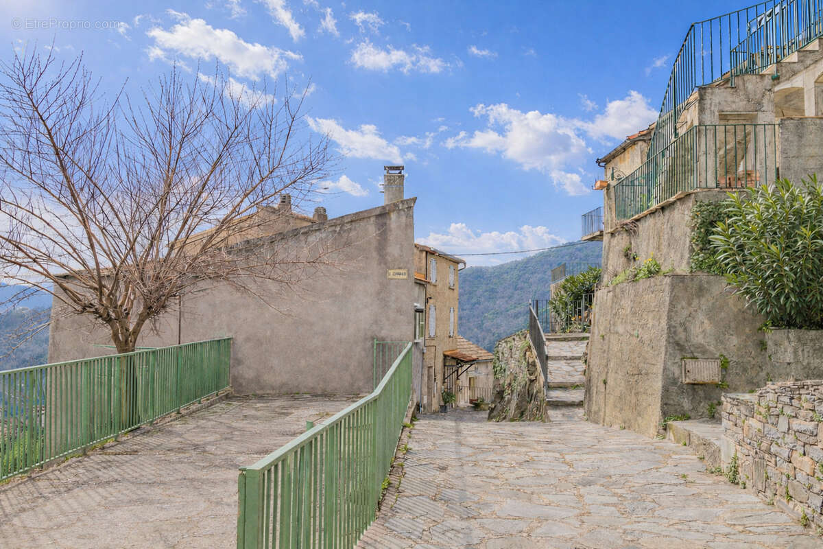 Maison à LENTO