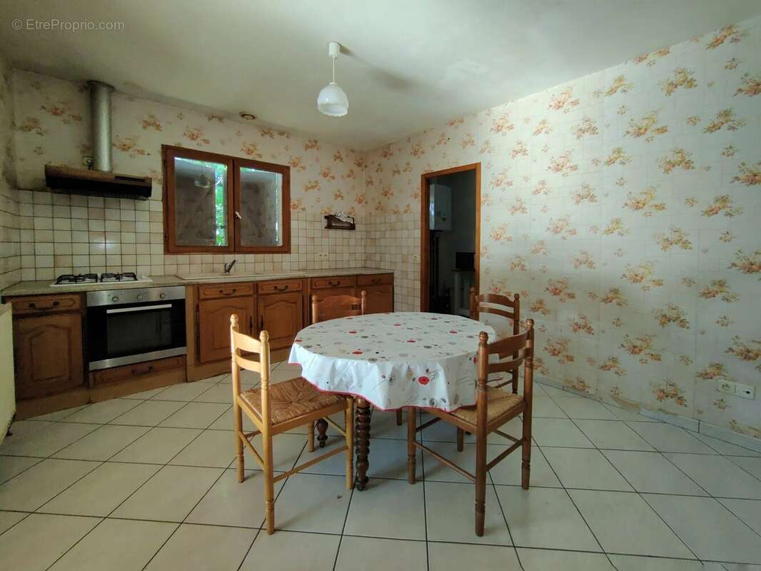 AYGUEMORTE LES GRAVES, Maison de 91 m² sur 832 m² - photo 9