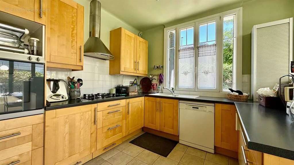 Maison à ASNIERES-SUR-SEINE