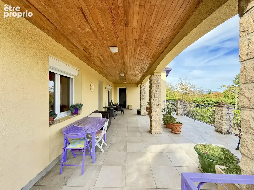 Maison 8 pièces 124 m² à vendre à Roiffieux (07100) - photo 3