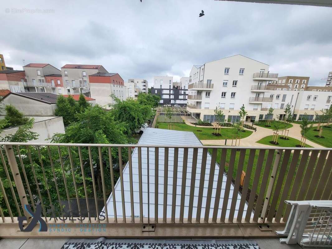   - Appartement à GRIGNY