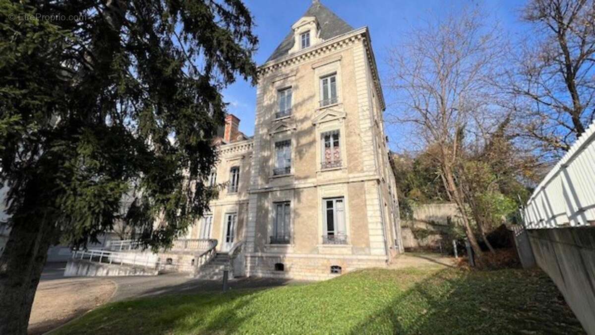 Photo 6 - Appartement à CALUIRE-ET-CUIRE