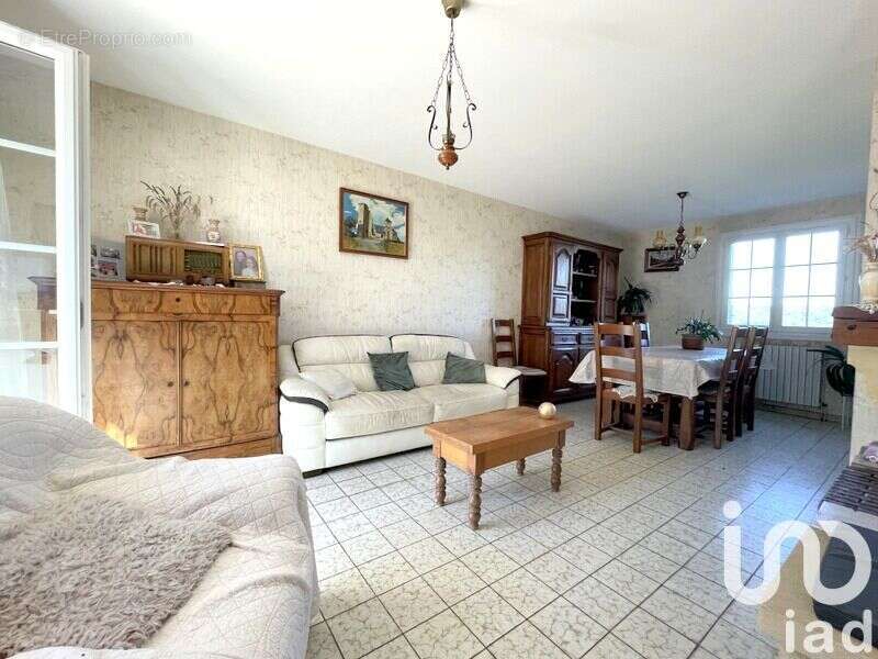 Photo 3 - Maison à CORNIL