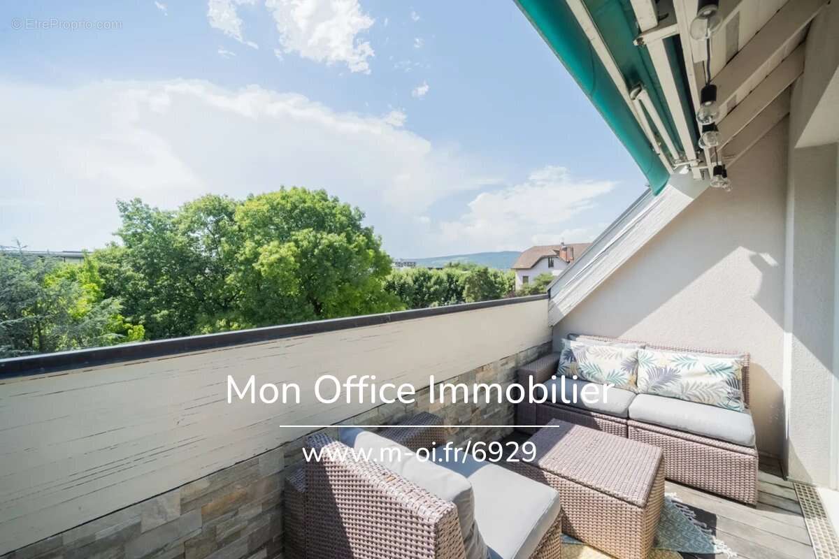 Référence : 6929-TCA. - Appartement duplex 4 pièces - balcon - cave - climatisation réversible et garage possible en sus (74000  - photo 8