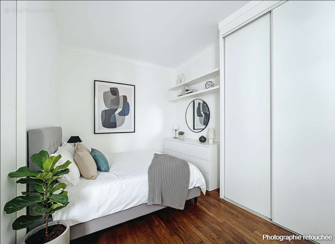 Appartement à COURBEVOIE