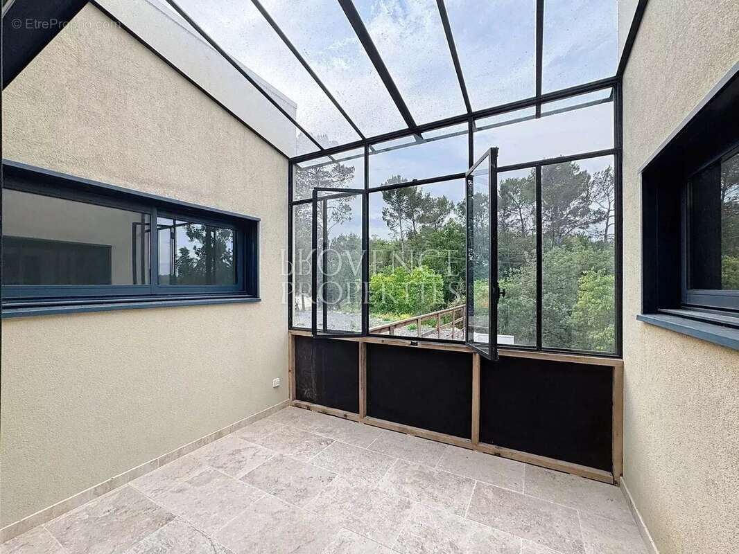 Maison à CHATEAUVERT