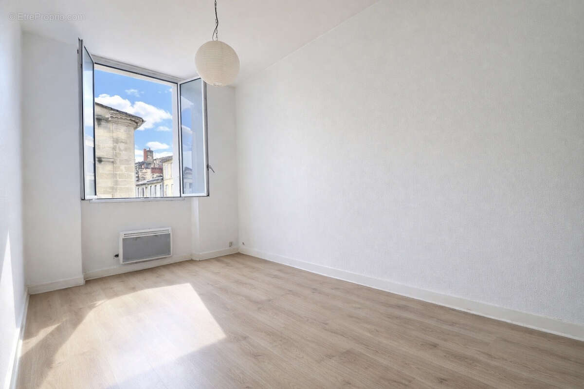 Appartement à BORDEAUX