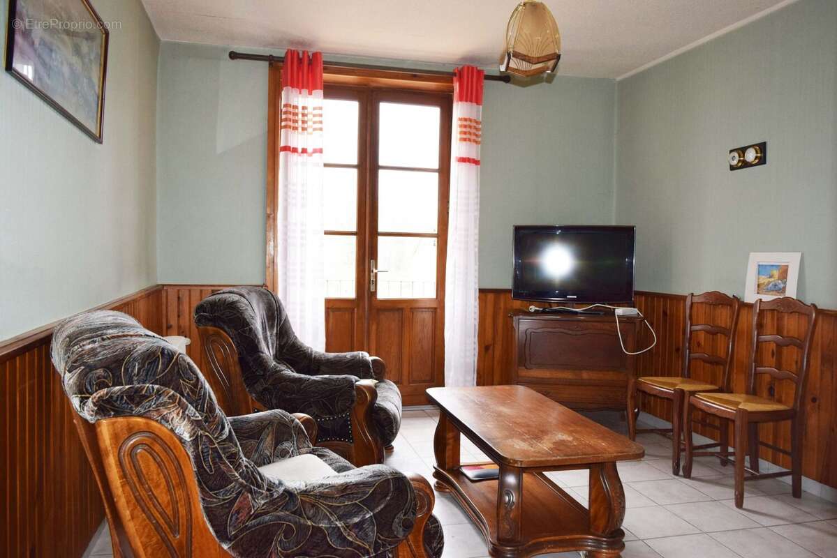 Maison 140 m² à Changy  - photo 8