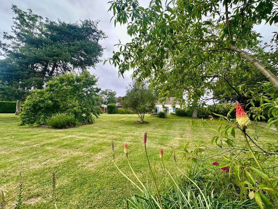 Maison Pruille L Eguillé 5 pièce(s) 107.51 m2 - photo 2