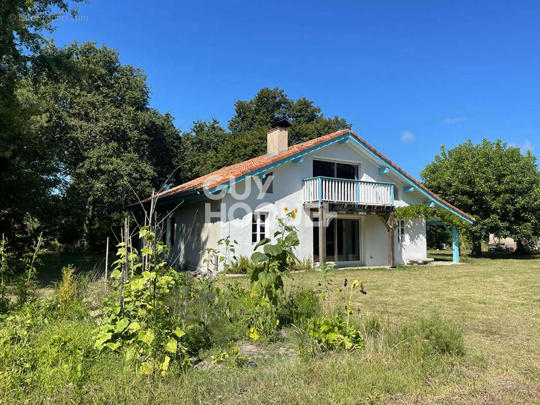 Maison à LIT-ET-MIXE