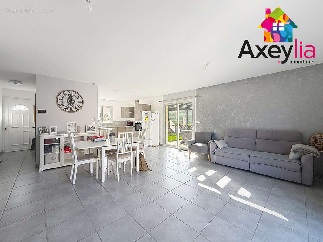 Maison à BELMONT-DE-LA-LOIRE