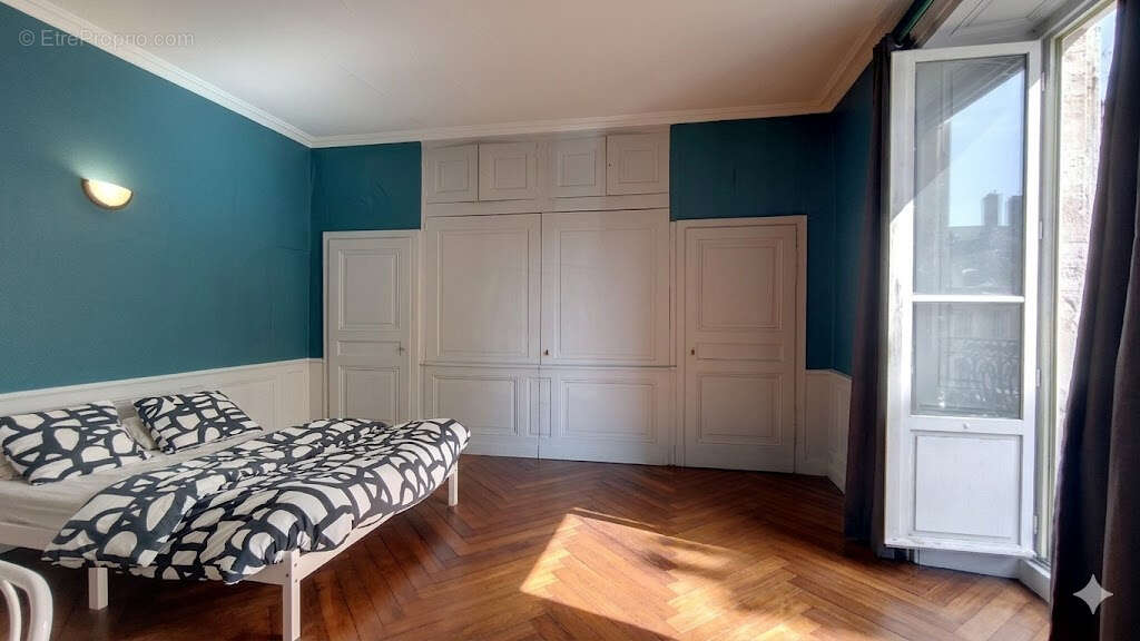 Appartement à GRAY
