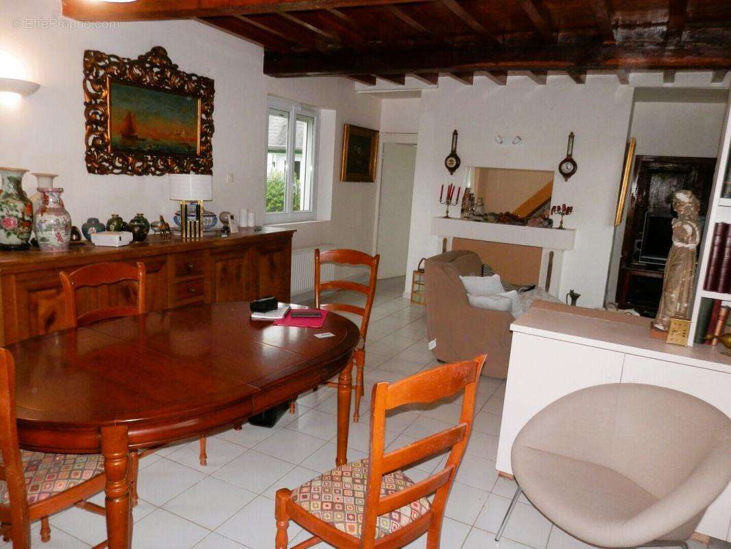 Maison à GRANDVILLIERS