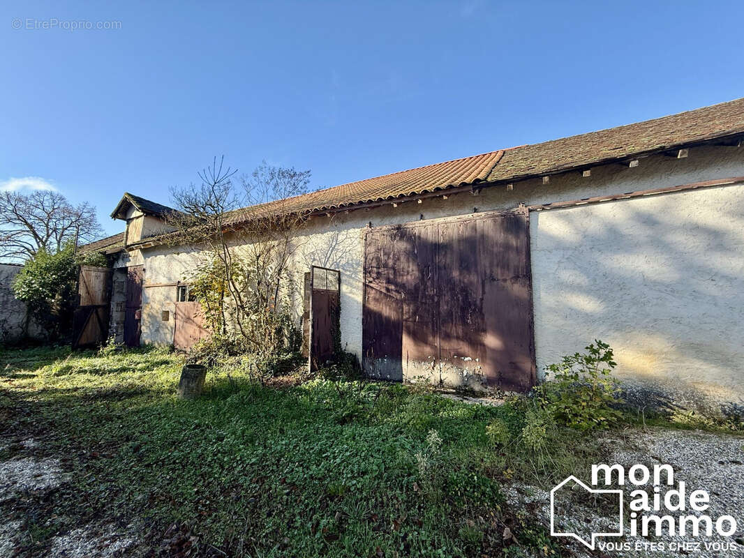 Maison à THIVIERS