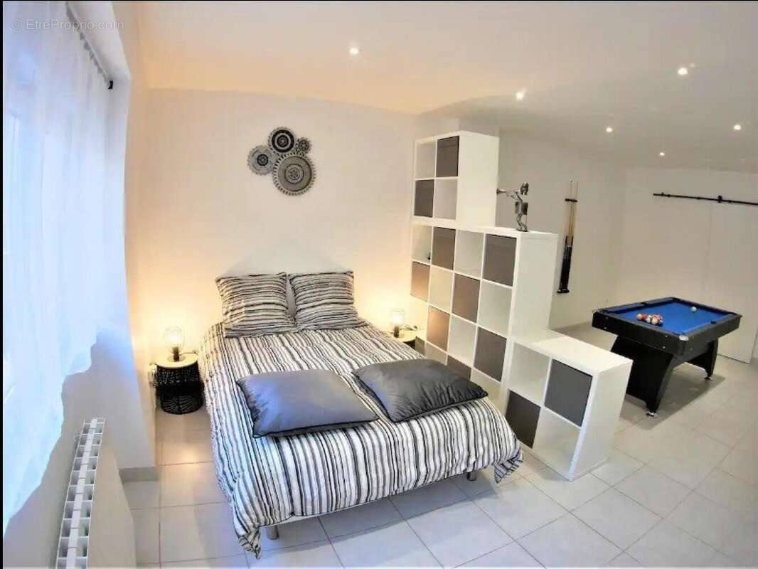 Photo 5 - Commerce à NIMES