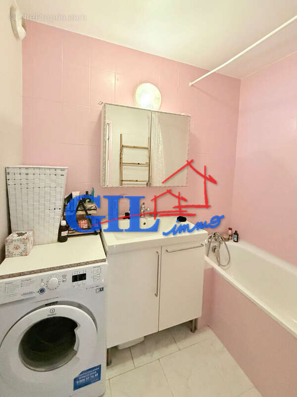 Appartement à SAVIGNY-LE-TEMPLE