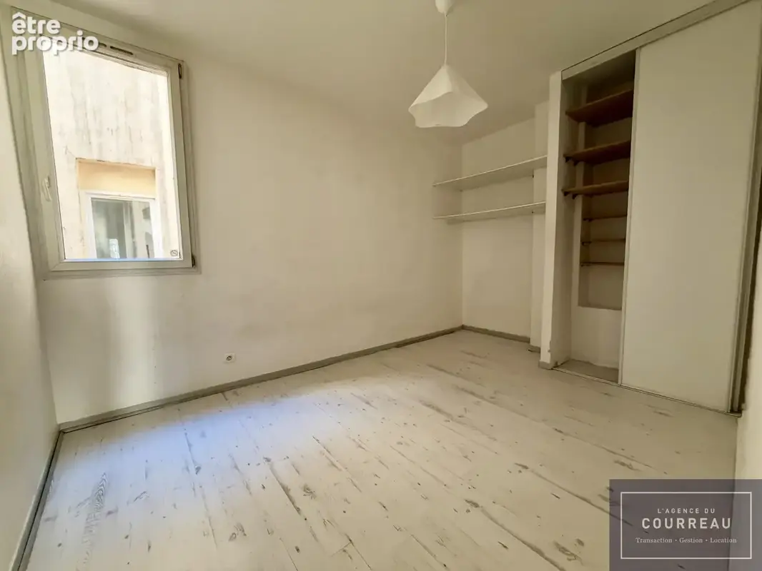 Appartement F4 de 84,03 m2 à rénover - photo 13