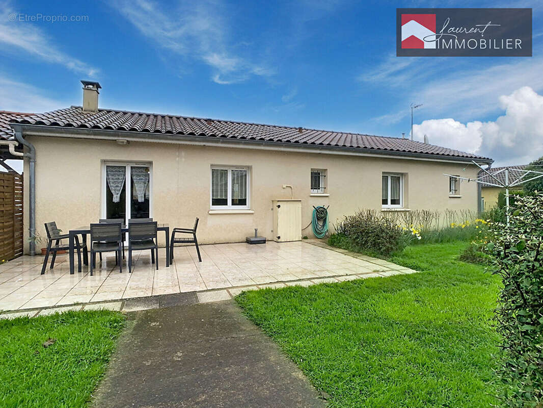 Maison à PONT-DE-VAUX