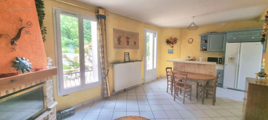 Maison à MONTMORENCY