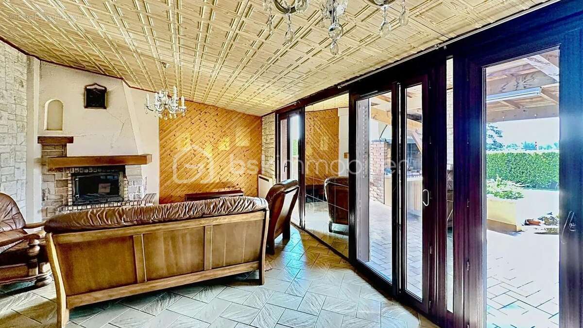 Maison à CHARVIEU-CHAVAGNEUX