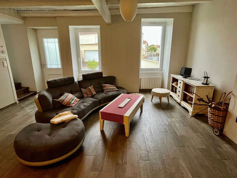 Maison à LA CAILLERE-SAINT-HILAIRE