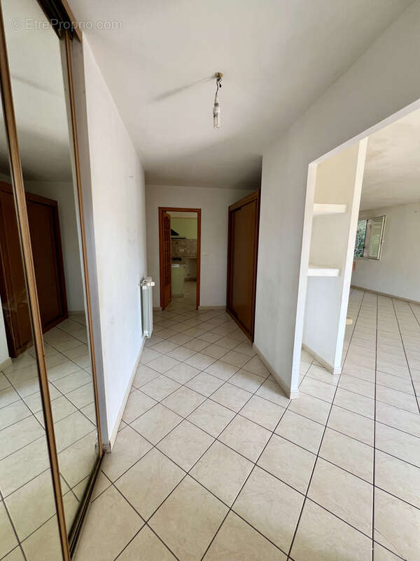 Villa T4 avec vue dominante sur le village de Laroque de Fa - photo 13