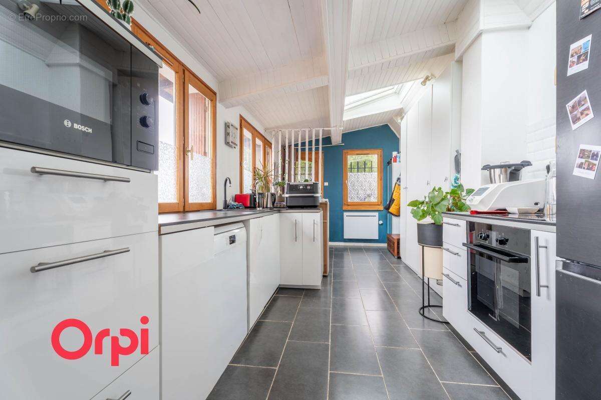 Appartement à LENTILLY