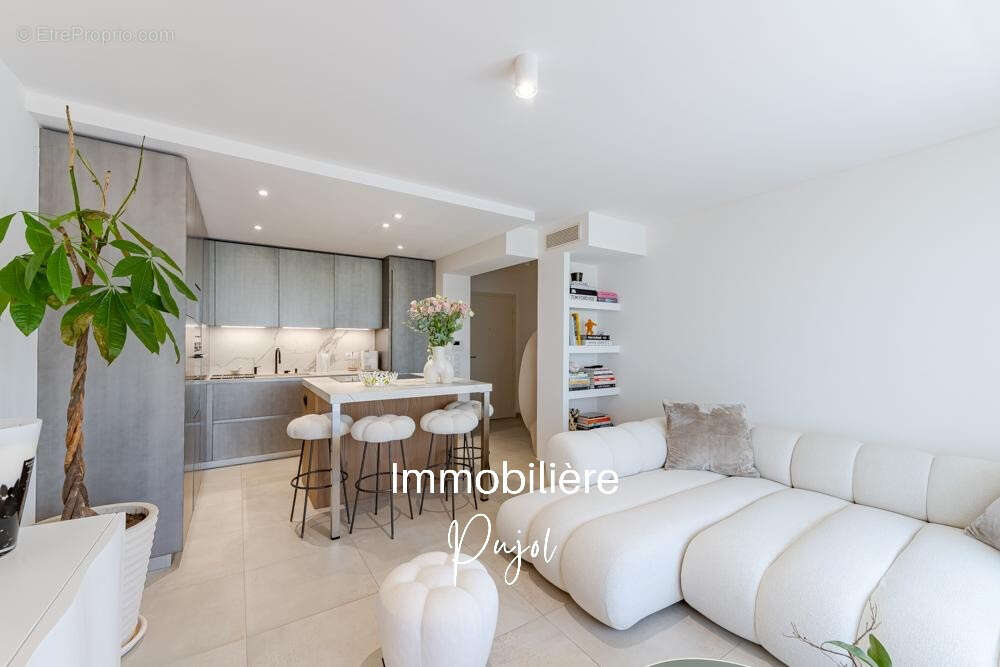 Appartement à MARSEILLE-8E