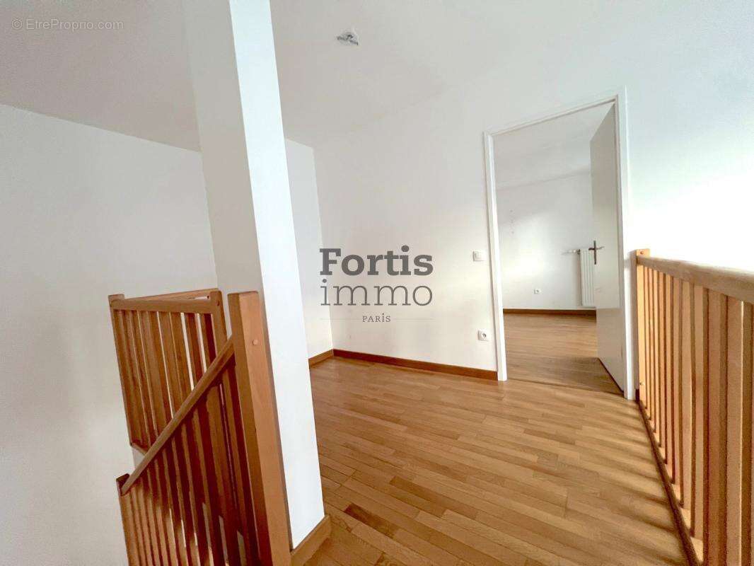 Appartement à ASNIERES-SUR-SEINE