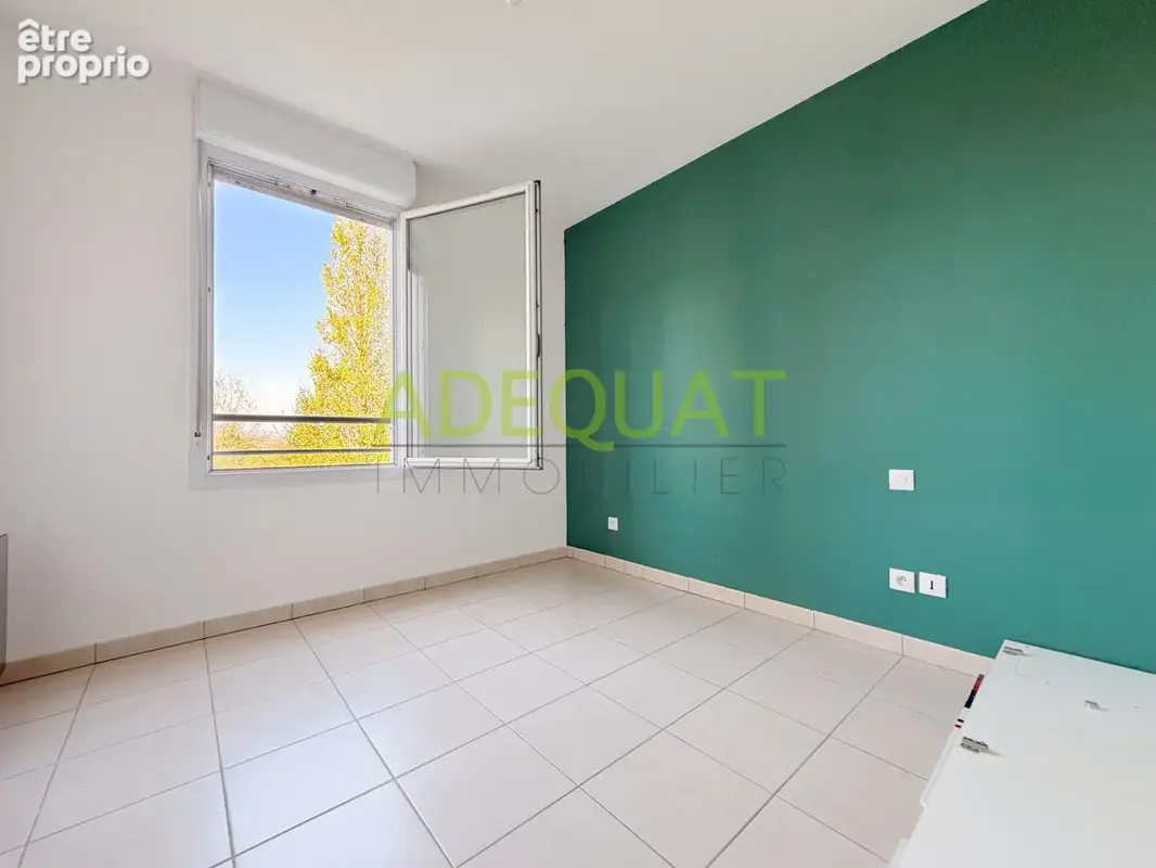 L'ISLE D'ABEAU, appartement T4 / 3 chambres / terrasse / piscine / jardin… - photo 10
