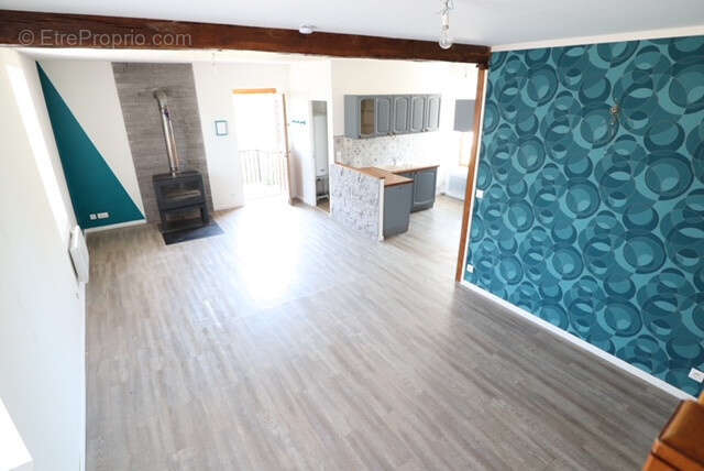 Appartement à SANCERGUES