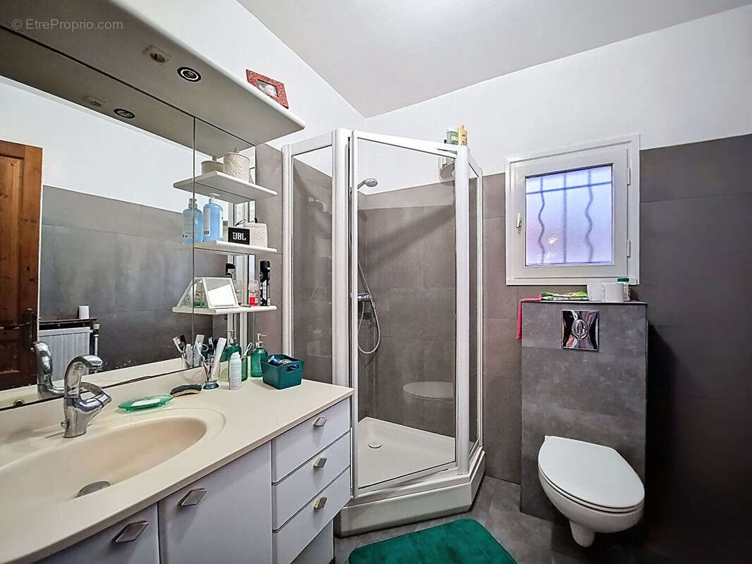 Maison à LIMEIL-BREVANNES