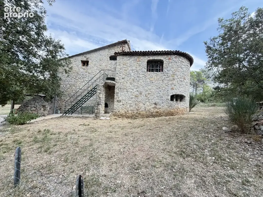 Callas – propriété en pierre sur 3,2 hectares – calme absolu - photo 26