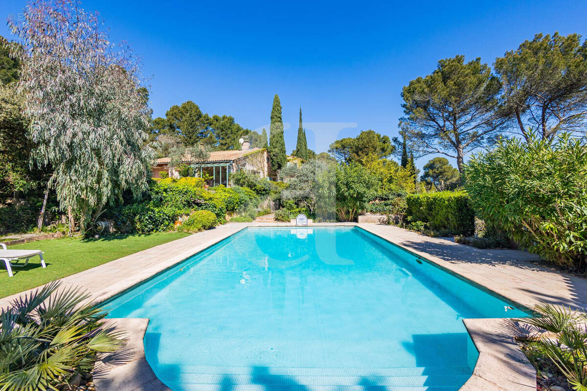 Maison à JONQUERETTES