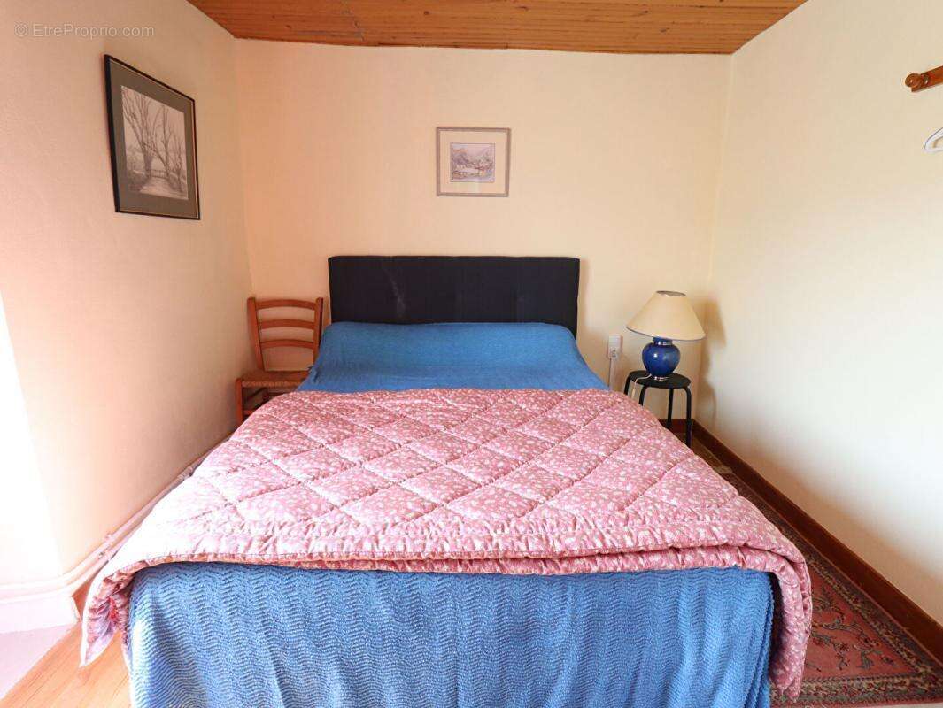 Maison à VOLLORE-MONTAGNE