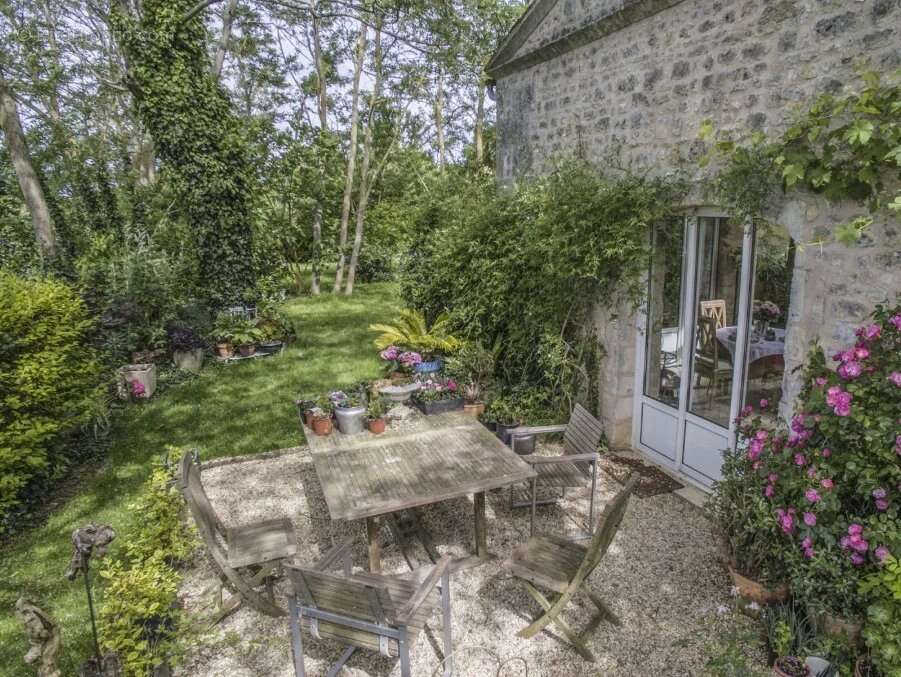 Maison à JAZENNES