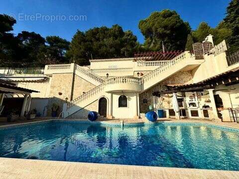 Maison à ROQUEBRUNE-CAP-MARTIN