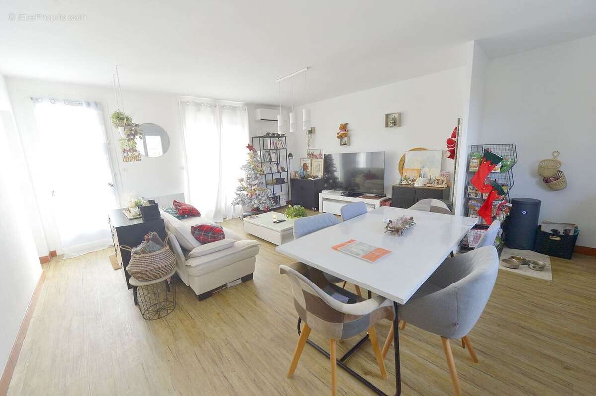 Maison à SEMUSSAC