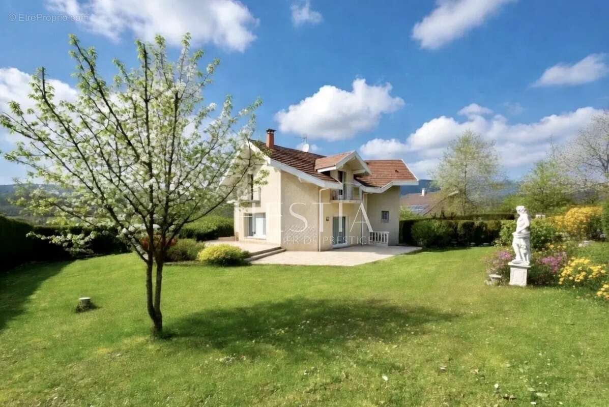 Maison à SAINT-MARTIN-BELLEVUE