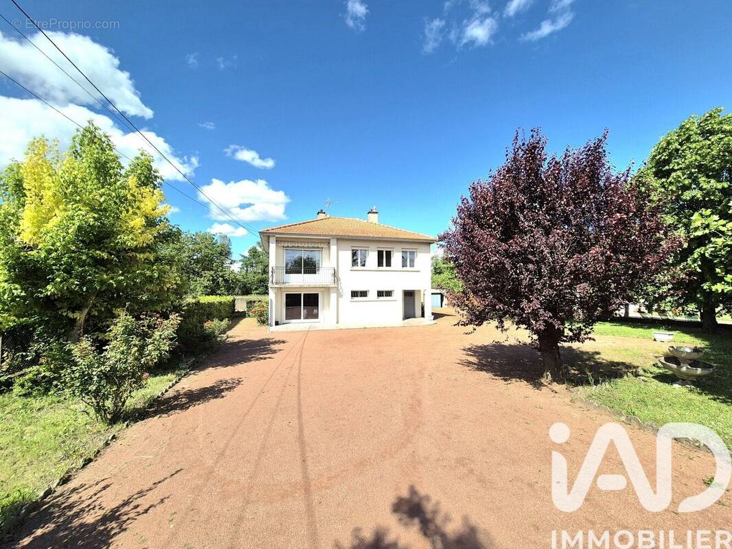 Photo 1 - Maison à RIORGES