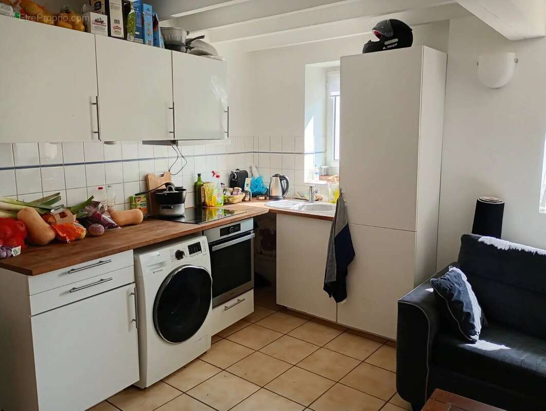 Appartement à DAMPIERRE-EN-YVELINES