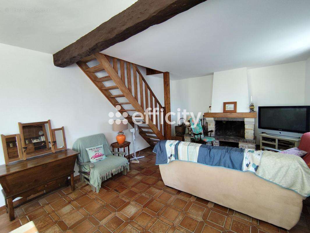 Maison à CHANIERS
