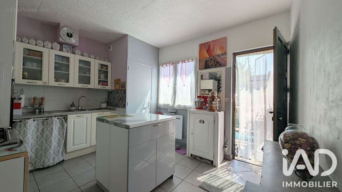 Maison 78 m² à Chateauneuf-Sur-Isere  - photo 3