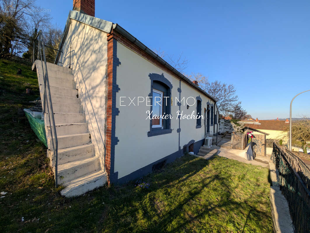 Maison à SAINT-ELOY-LES-MINES