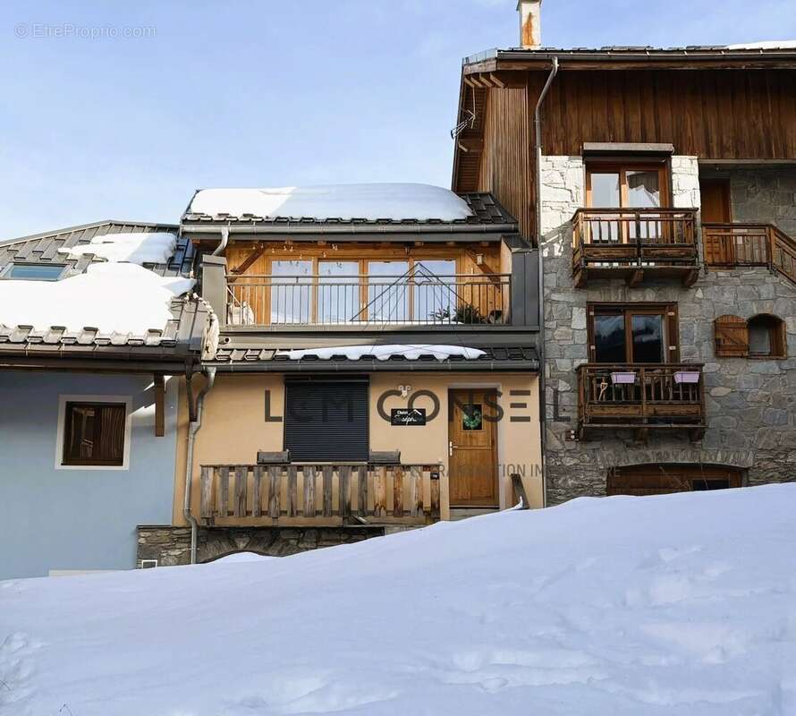 Maison à LES AVANCHERS-VALMOREL
