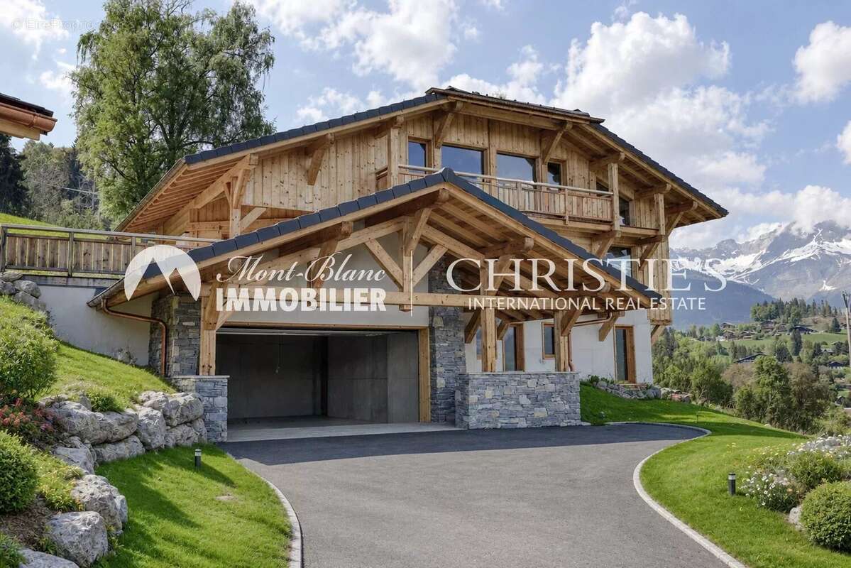 Maison à COMBLOUX