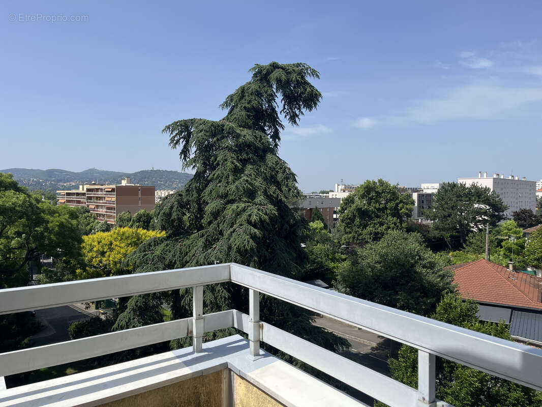 Appartement à CALUIRE-ET-CUIRE
