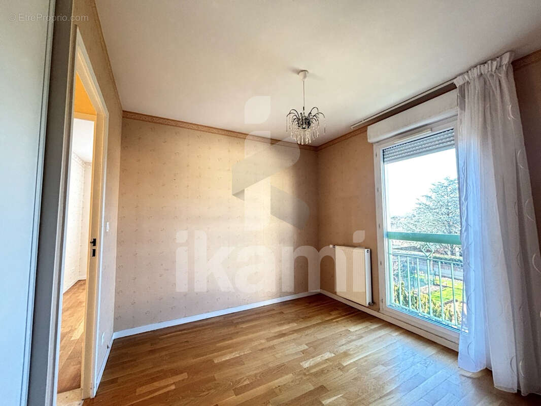 Appartement à CRAPONNE